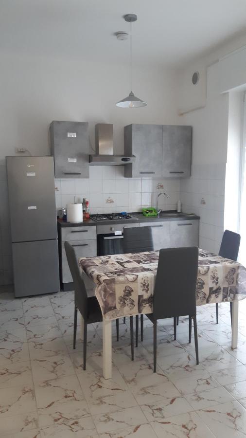 Casa Nerea - Camere Rooms فيرونا المظهر الخارجي الصورة